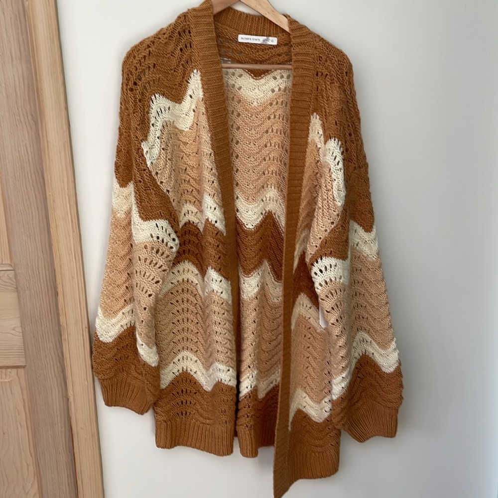 New Altar'd State cardigan large Tan and Cream Cable Knit - Picture 7 of 8